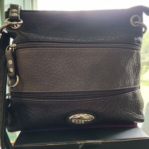 Like new condition Rosetti black/gray crossbody‎